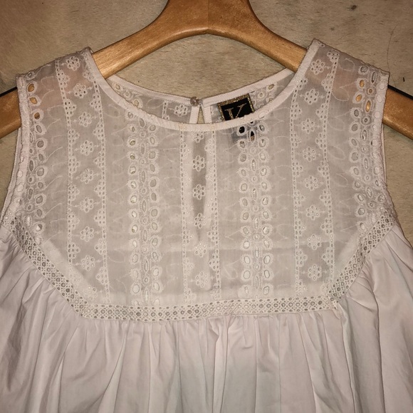 White Top - Picture 2 of 2